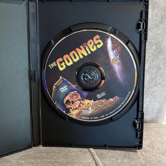 The Goonies dvd movie - Picture 3 of 3